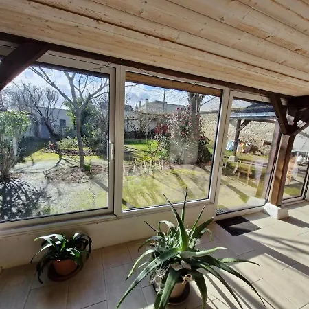 Vakantiehuis L'ecole De'rive, 12 Personnes *